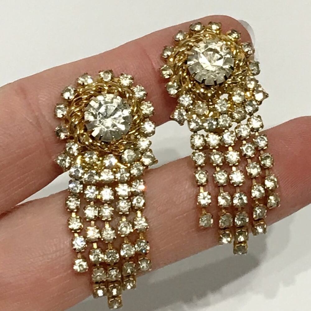 Vintage Best in Show Blue Ribbon Clear Rhinestone Chandelier Clip On Earrings